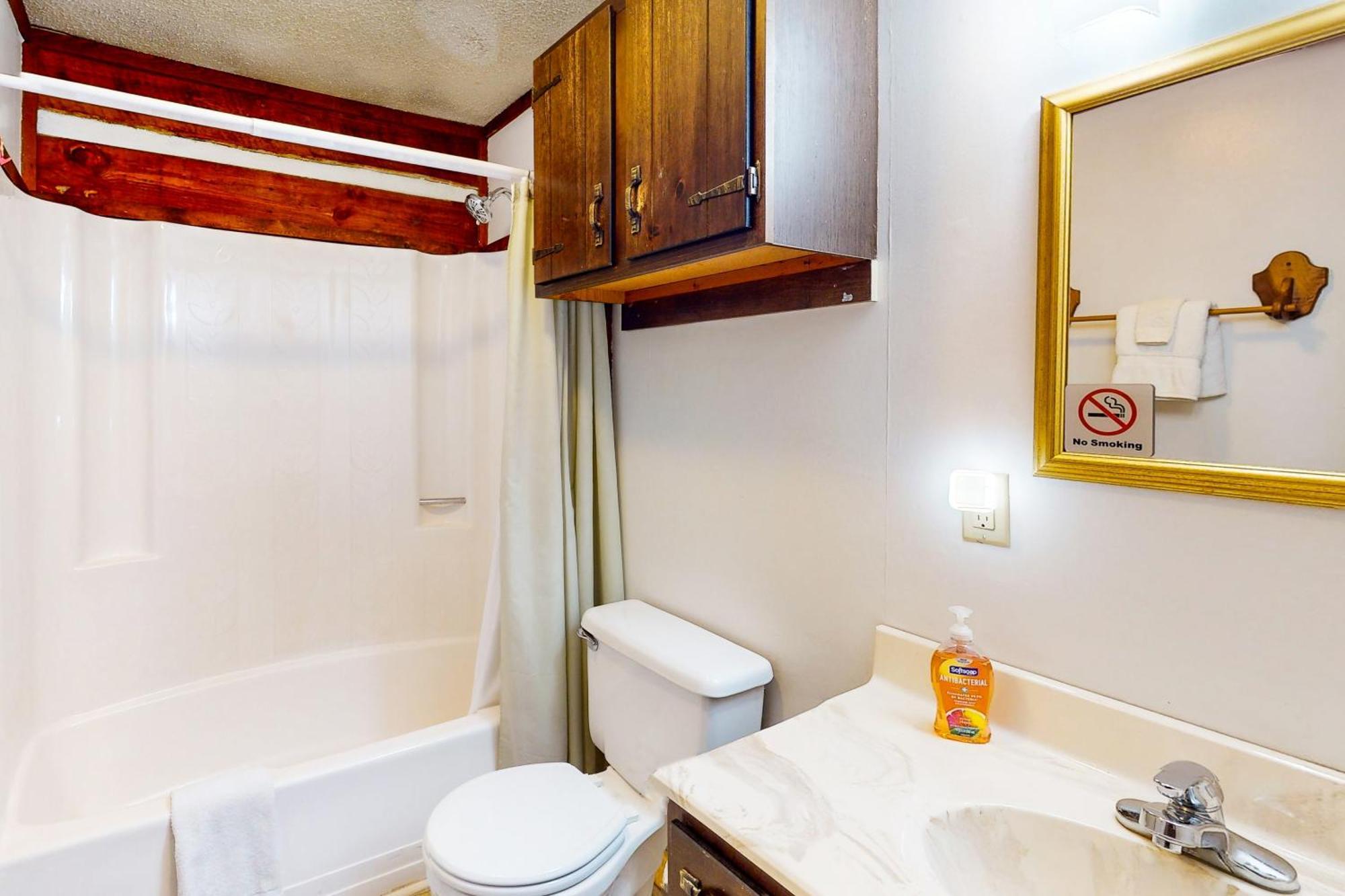 2 Bed 2 Bath Vacation Home In Whittier II Exteriér fotografie